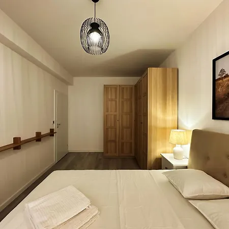 Neo 5 - Chic & Cozy - Private Parking 公寓