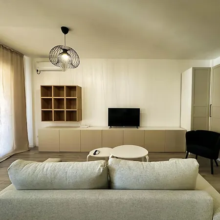 Neo 5 - Chic & Cozy - Private Parking Apartment Timisoara